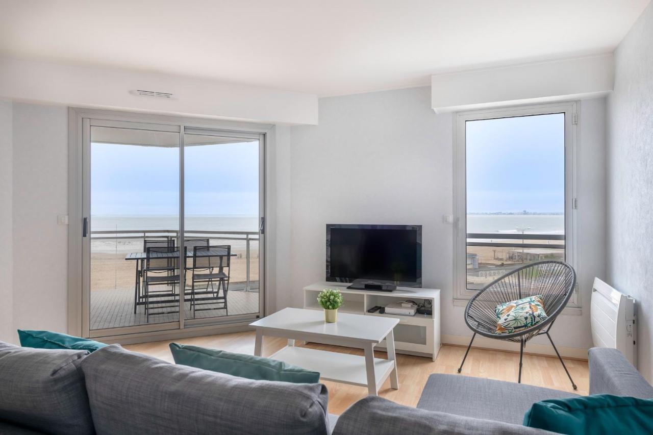 Tres Bel Appartement Avec Vue Sur Mer A Порнише Екстериор снимка
