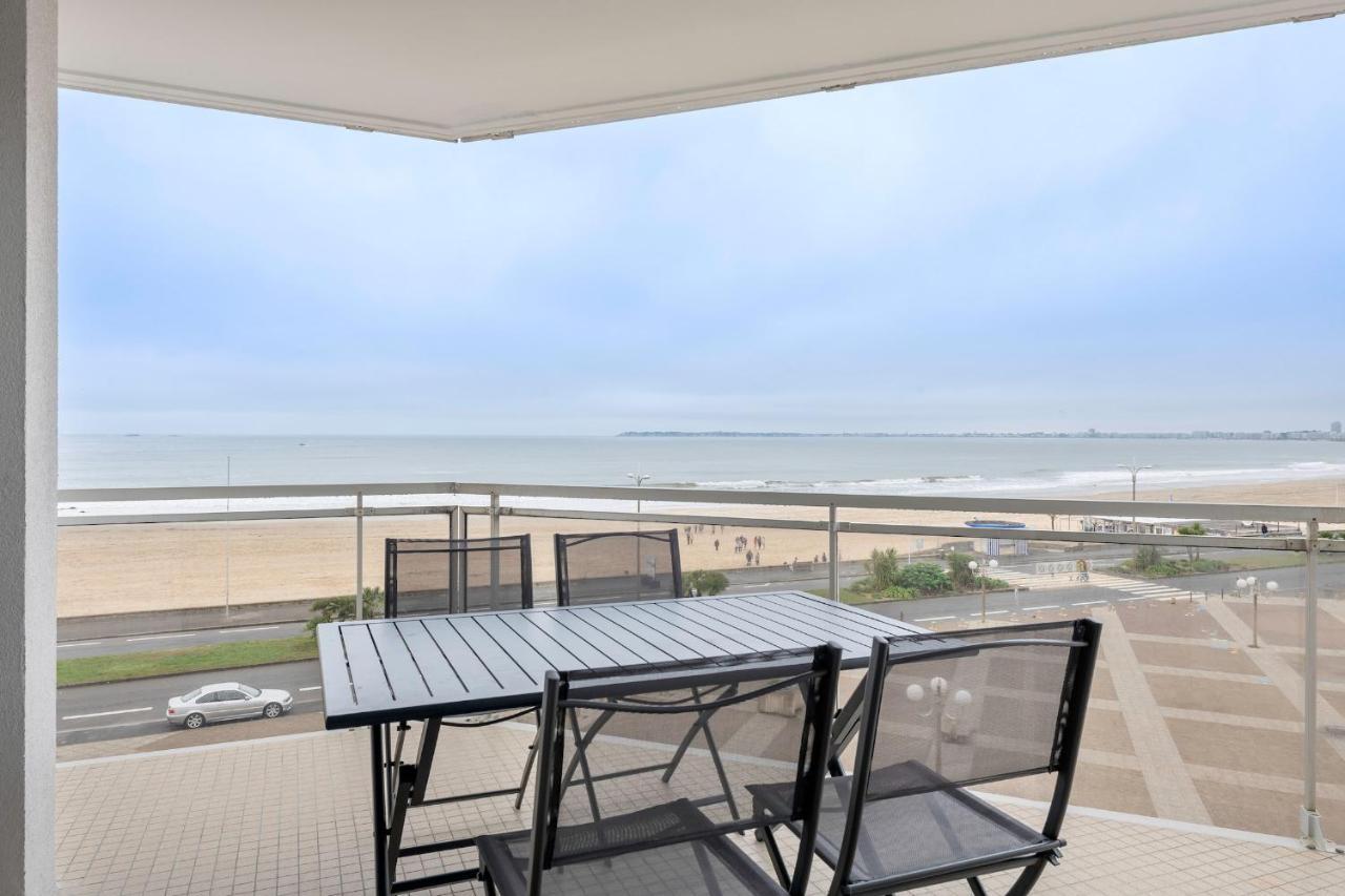 Tres Bel Appartement Avec Vue Sur Mer A Порнише Екстериор снимка
