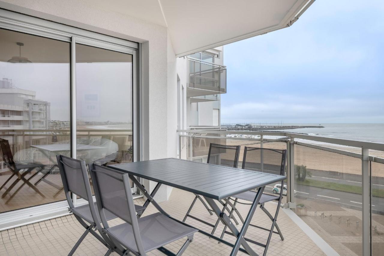 Tres Bel Appartement Avec Vue Sur Mer A Порнише Екстериор снимка
