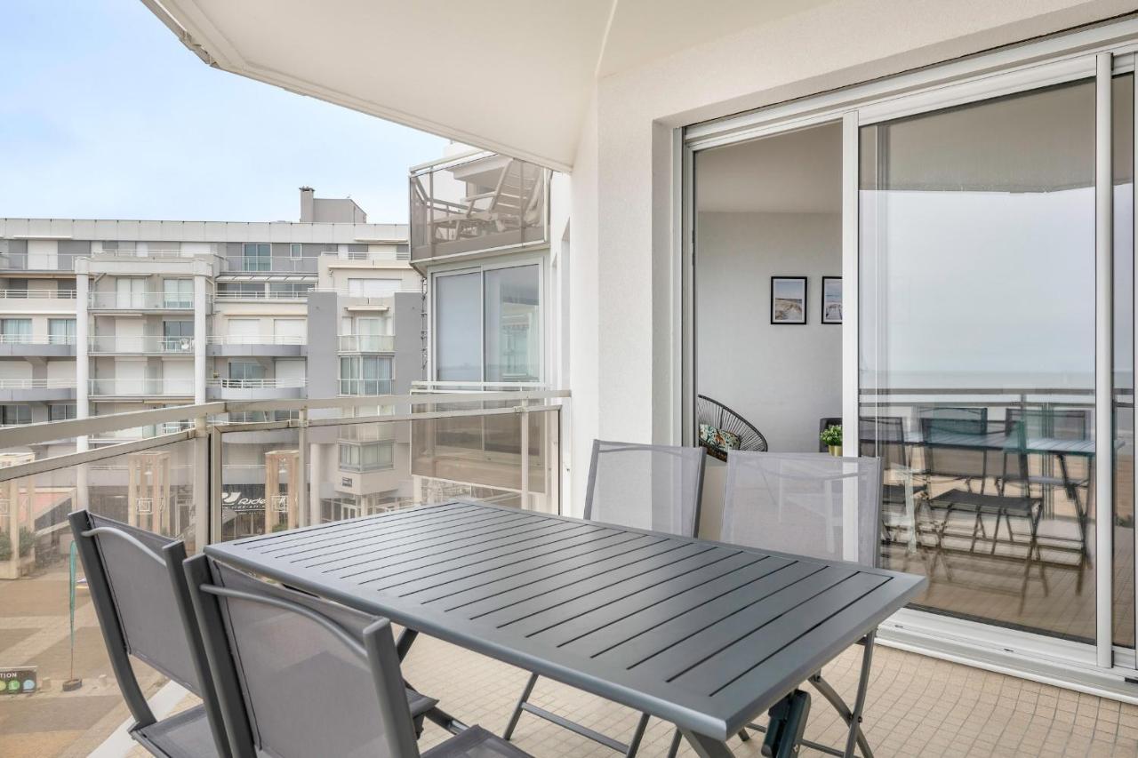 Tres Bel Appartement Avec Vue Sur Mer A Порнише Екстериор снимка
